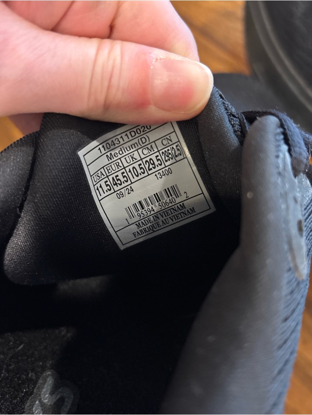Brooks Ghost Max 2 Athletic Shoes - Picture 9 of 16